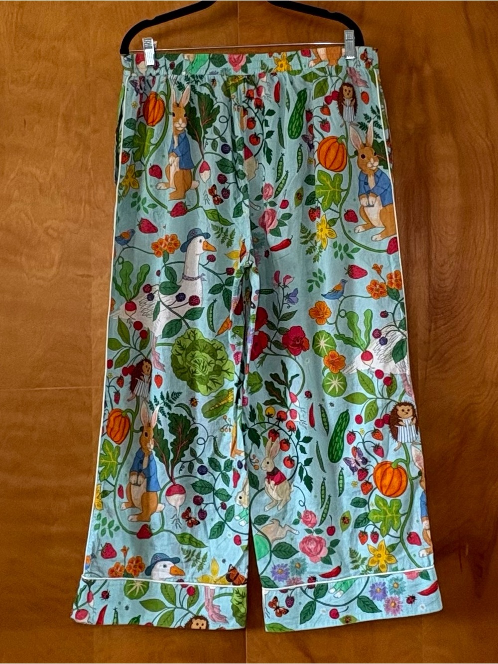 Karen Mabon Light Blue whimsical Peter Rabbit print pajama pants Women’s size XL - Picture 2 of 4